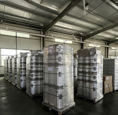 উচ্চতর সুরক্ষার জন্য স্বচ্ছ ম্যাট ফিনিস সহ আর্দ্রতা প্রতিরোধী BOPP তাপীয় ল্যামিনেশন ফিল্ম