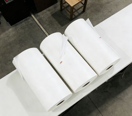 মেটালাইজড পিইটি ফিল্ম রাসায়নিক প্রতিরোধী এবং প্রতিফলিত পৃষ্ঠ সমাপ্তি কাস্টমাইজড বেধ 12-30 মাইক্রন