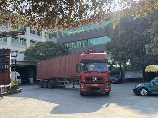 ২,২০০ মিমি পর্যন্ত প্রয়োগের জন্য তাপ-সক্রিয় আঠালো এবং নরম কঠোরতা সহ পিইটি তাপীয় ল্যামিনেশন ফিল্ম