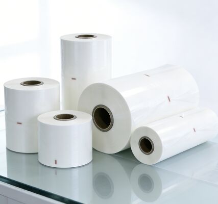 অফসেট প্রিন্টিংয়ের জন্য ম্যাট ফিনিস সহ উচ্চ অশ্রু প্রতিরোধের নরম স্পর্শ ল্যামিনেশন ফিল্ম