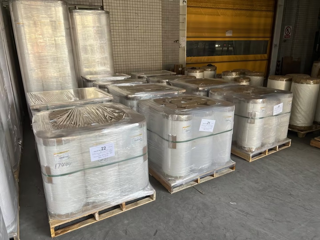 ডিজিটাল ল্যামিনেটিংয়ের জন্য 100M - 3000M দৈর্ঘ্যের BOPP অ্যান্টি স্ক্র্যাচ উপাদান সহ তাপীয় ল্যামিনেশন ফিল্ম