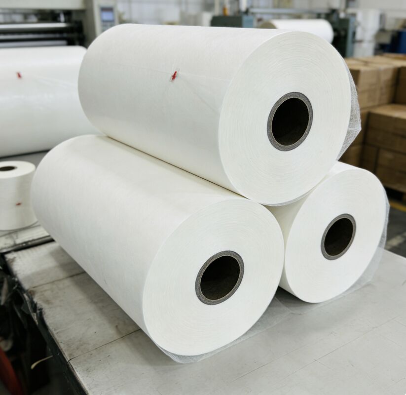 ডাবল সাইড ট্রিটমেন্ট এবং প্যাকেজিং এবং গ্রাফিকাল সুরক্ষার জন্য পরিবেশ বান্ধব বিকল্পগুলির সাথে নরম কঠোরতা গ্লস ল্যামিনেশন ফিল্ম