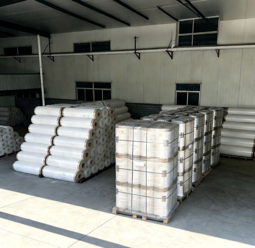 পুনর্ব্যবহারযোগ্য এবং পরিবেশ বান্ধব নরম কঠোরতা গ্লস ল্যামিনেশন ফিল্ম দীর্ঘস্থায়ী গ্লস জন্য 17-45 মাইক্রন বেধ সঙ্গে