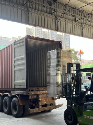 ডাবল করোনা ট্রিটড ল্যামিনেটিং ফিল্ম রোল 100 মিমি থেকে 2200 মিমি প্রস্থ এবং ফুড গ্রেড তাপ সংযুক্তি সহ